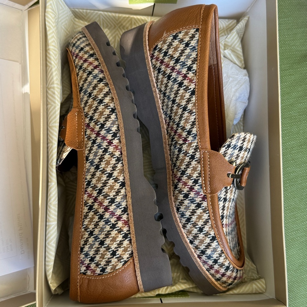 NIB Donald J. Pliner Clio Saddle Houndstooth Loafer Size 8.5 - Picture 2 of 10